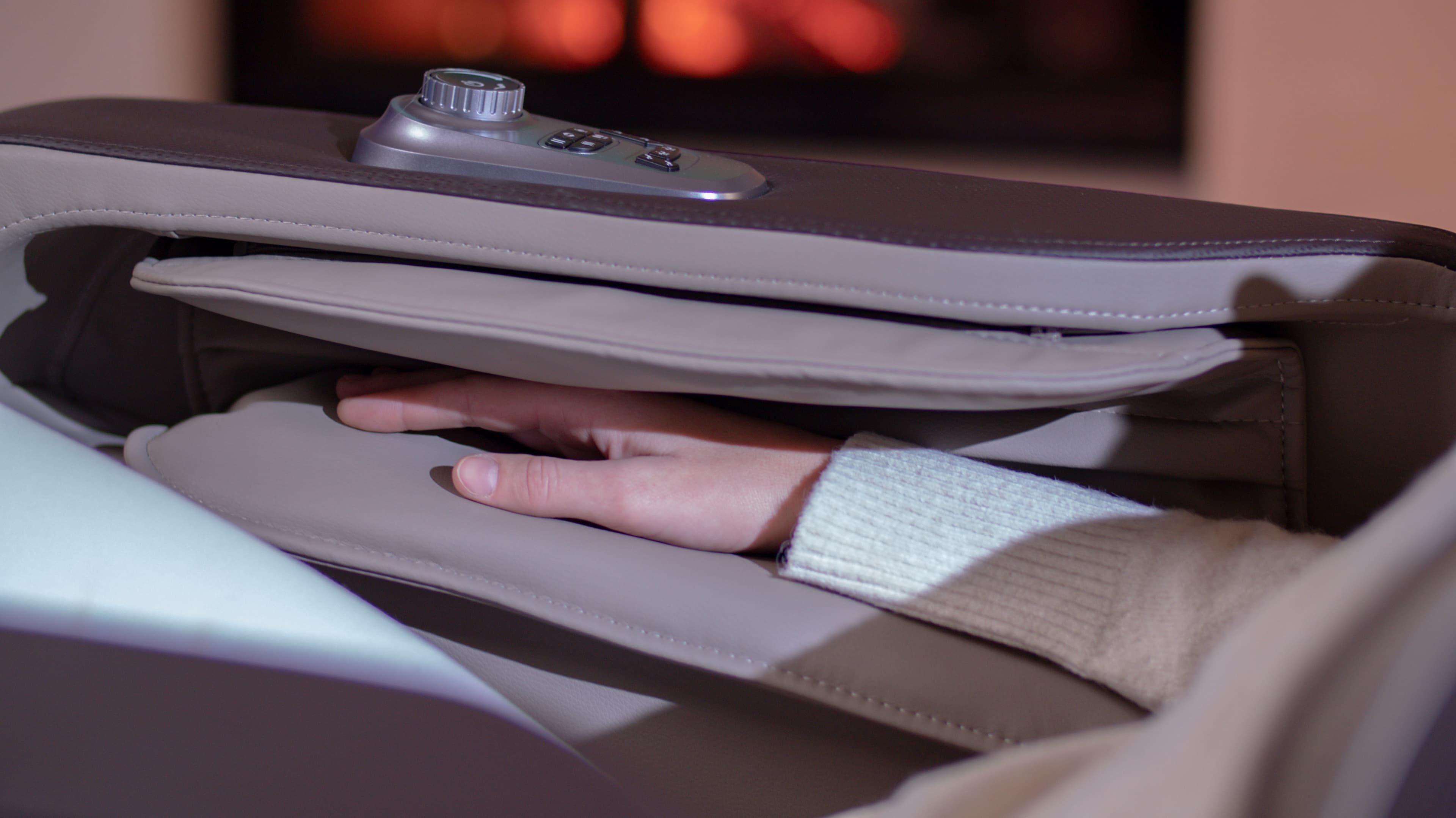 Massaggio alle braccia con i cuscini d'aria